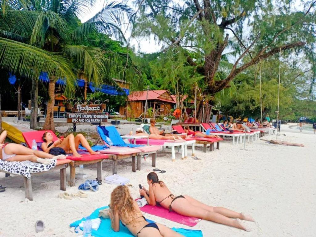 Island tours and activities